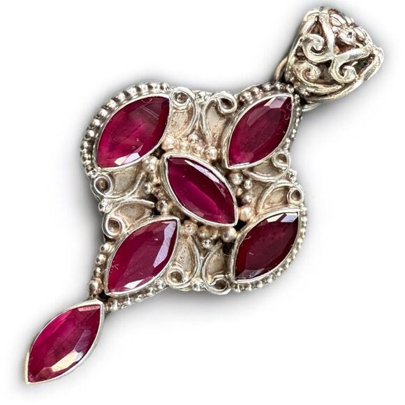 VINTAGE STERLING SILVER & RUBY MARQUISE PENDANT ✨ - Picture 5 of 17